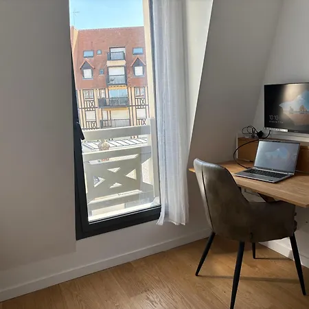 아파트 Refuge Chaleureux Et Lumineux, Wifi, Balcon, Parking Au Coeur De