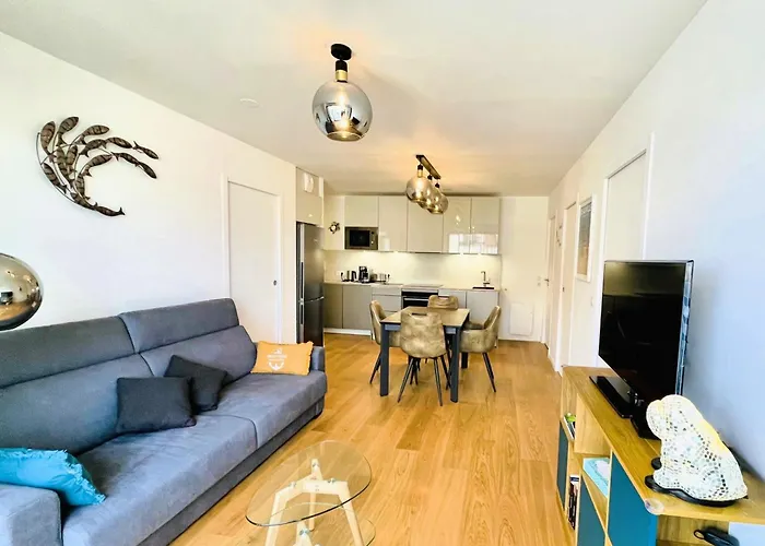 아파트 Refuge Chaleureux Et Lumineux, Wifi, Balcon, Parking Au Coeur De 도빌