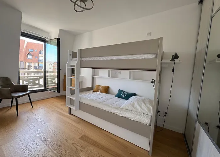 아파트 Refuge Chaleureux Et Lumineux, Wifi, Balcon, Parking Au Coeur De