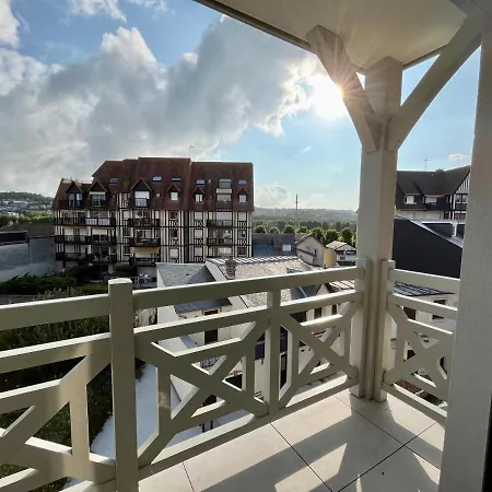Sejour Authentique - Balcon, Parking & Wifi Ultra-rapide