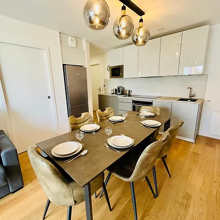 Sejour Authentique - Balcon, Parking & Wifi Ultra-rapide Apartment *