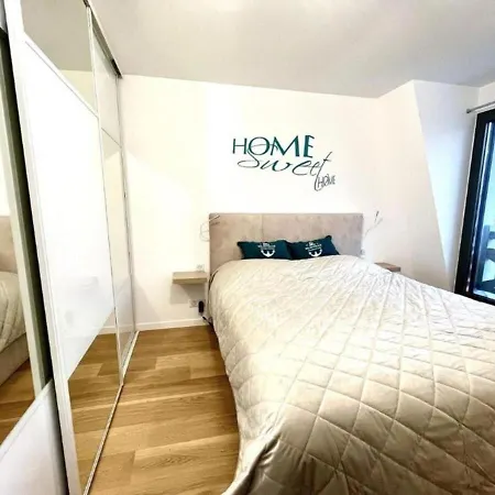 Apartment Sejour Authentique - Balcon, Parking & Wifi Ultra-rapide